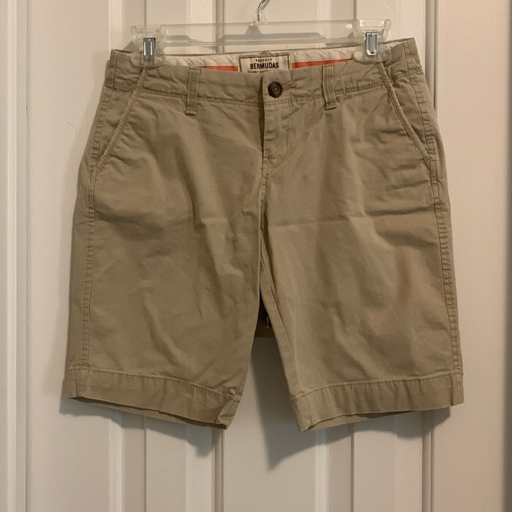 💛 3 for $15 Women’s Bermuda shorts